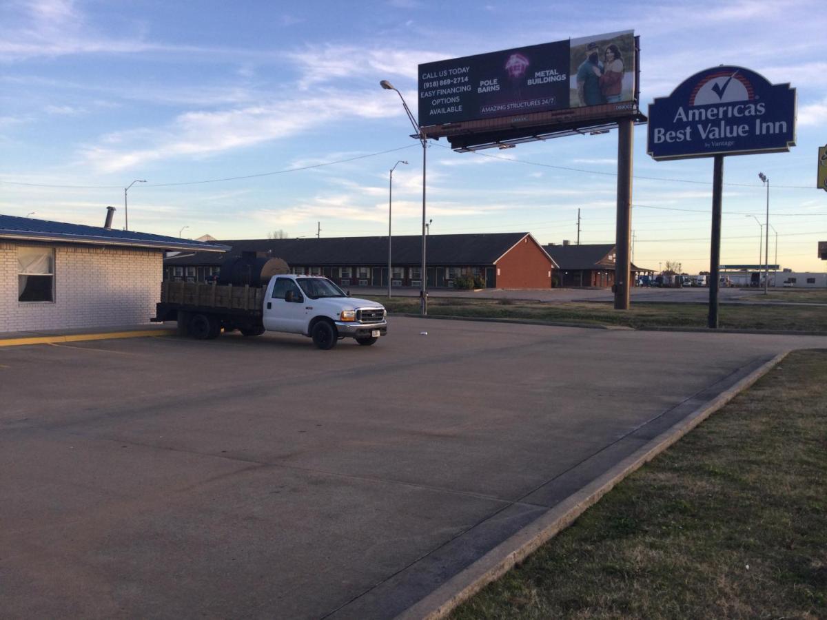 Americas Best Value Inn Muskogee Exterior photo