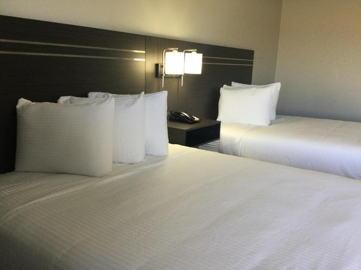 Americas Best Value Inn Muskogee Exterior photo