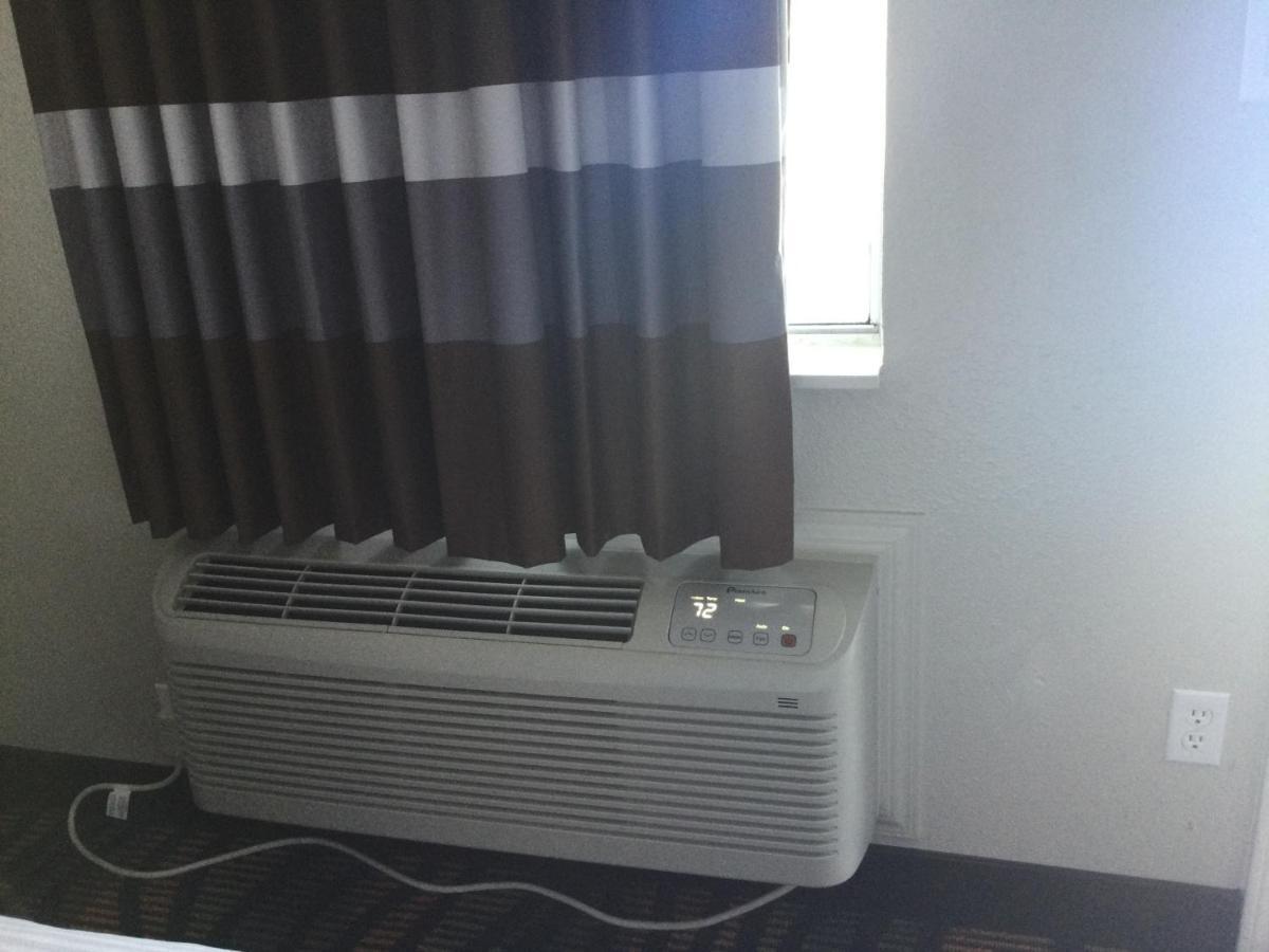 Americas Best Value Inn Muskogee Exterior photo