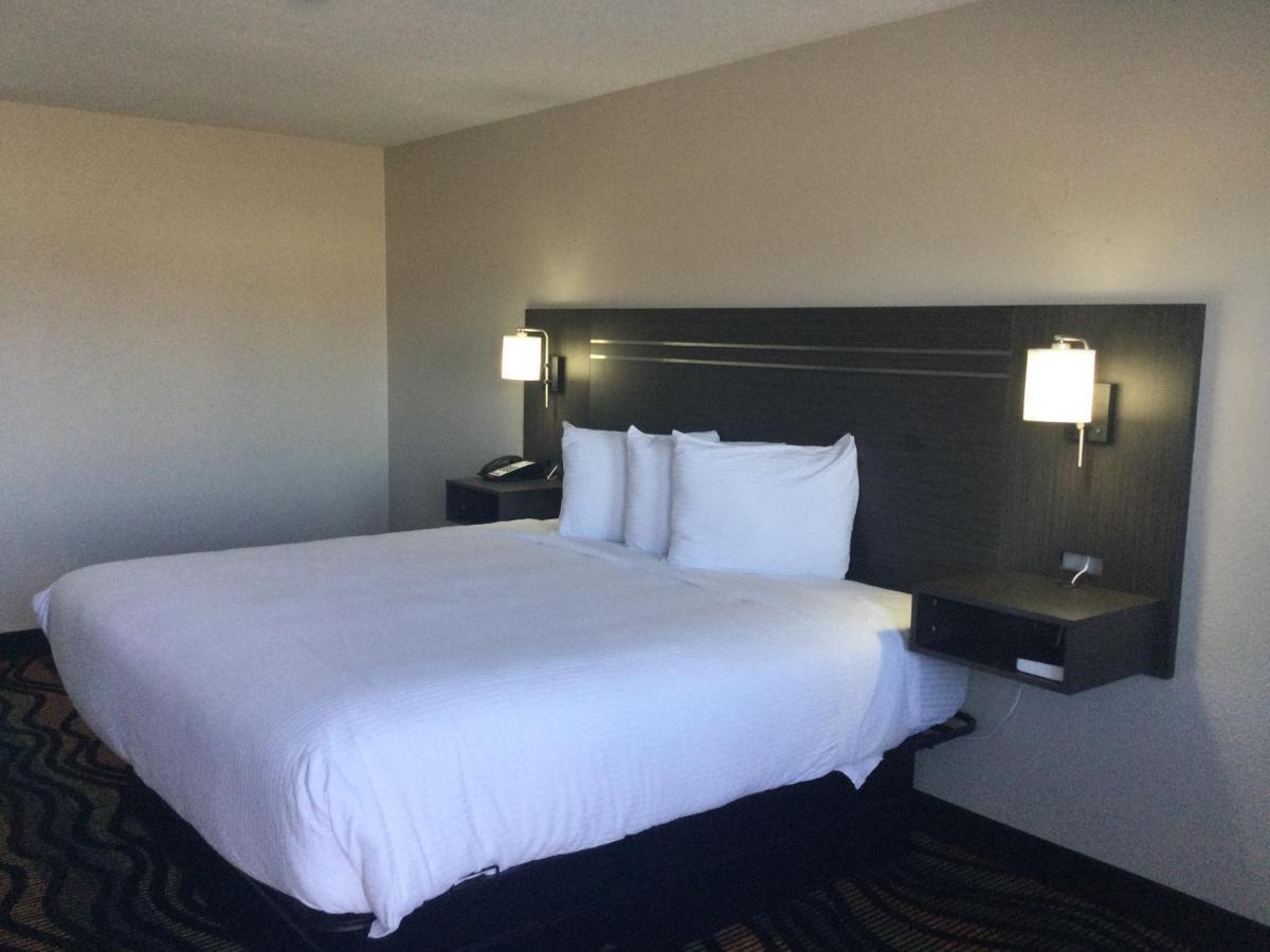 Americas Best Value Inn Muskogee Exterior photo