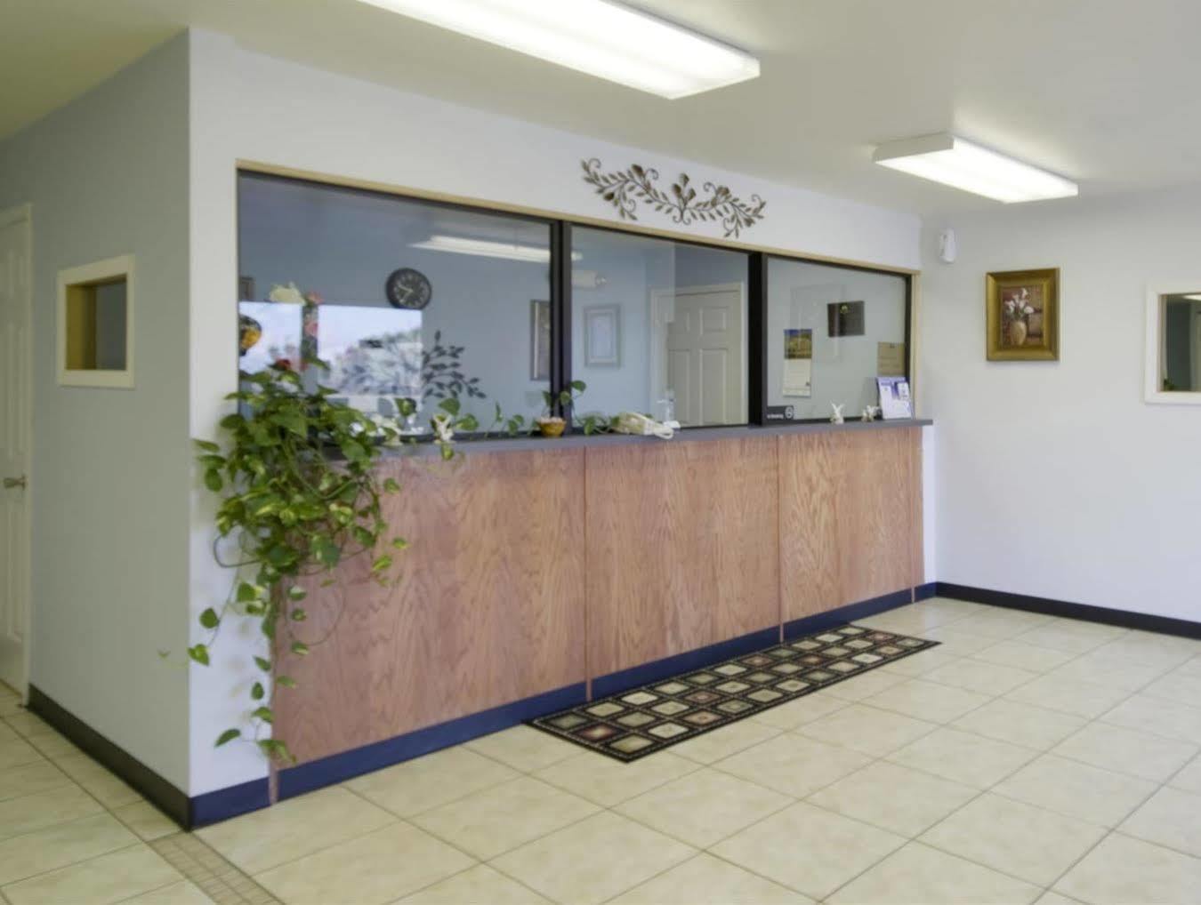 Americas Best Value Inn Muskogee Exterior photo
